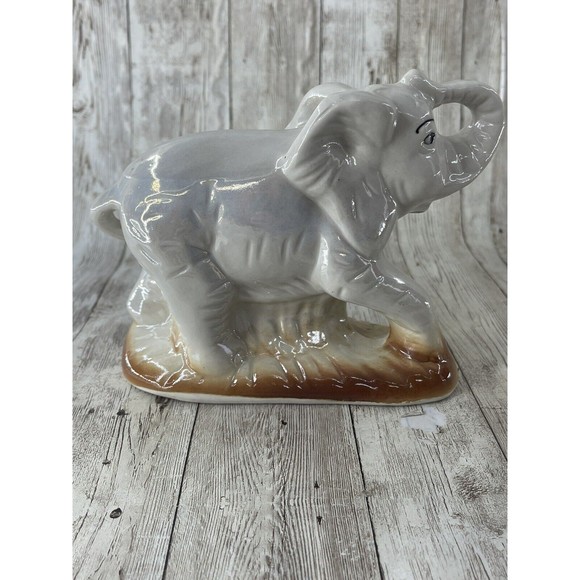 7” Vintage Ceramic Elephant Figurine with Baby Made in Brazil Good Luck Money - Picture 6 of 12